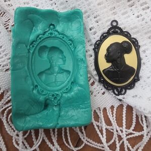 African Black Lady Cameo Mold with Built in Frame For Resin / Clay  28 x 55 mm